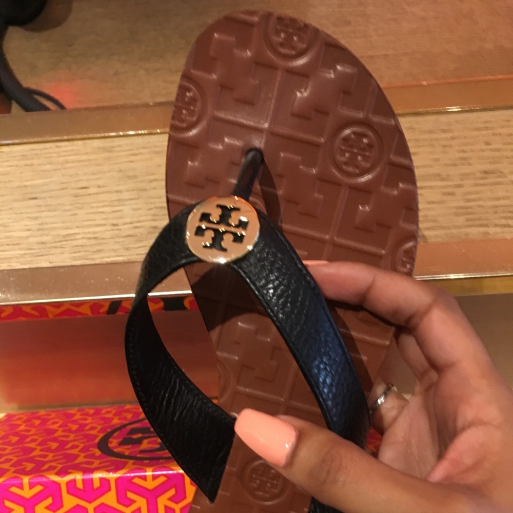 Tory Burch Thora Flip Flops. Barely Worn
